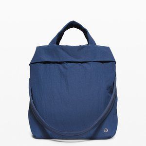Lululemon On My Level Bag 19L